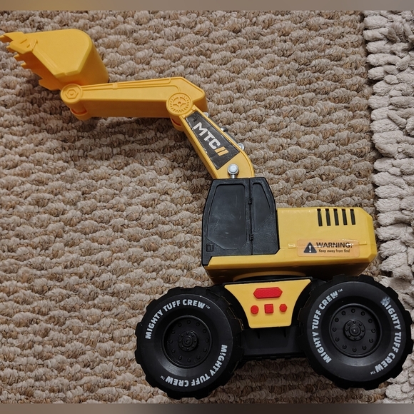 Toy - Picture 1 of 5